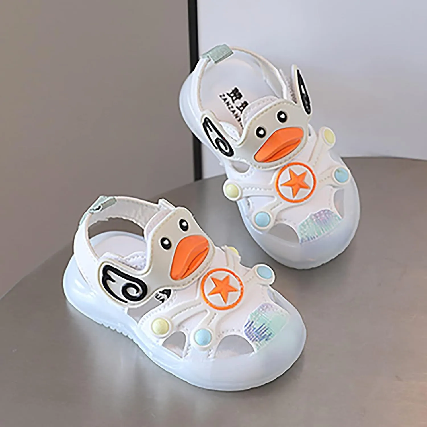 Baby Girls Boys Light Up Sandals Closed Toe Toddler Cute Walking Shoes Flat Rubber Infant Strap Shoe Soft Soles