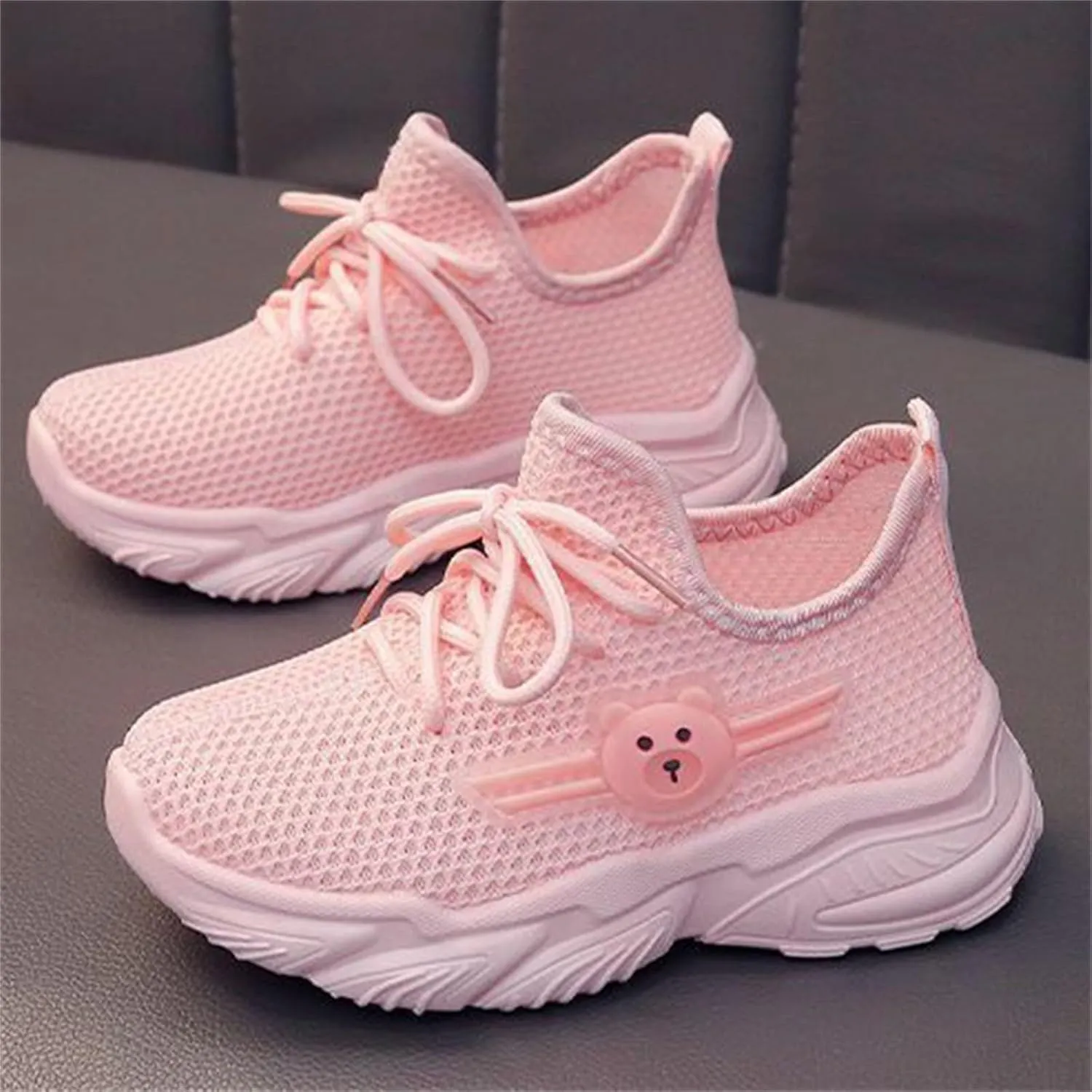 Bear Mesh Sport Shoes for Kids Lace-Up Breathable Sneakers Childrens Outdoor Running Non Slip Comfy Shoes Spring Fashion