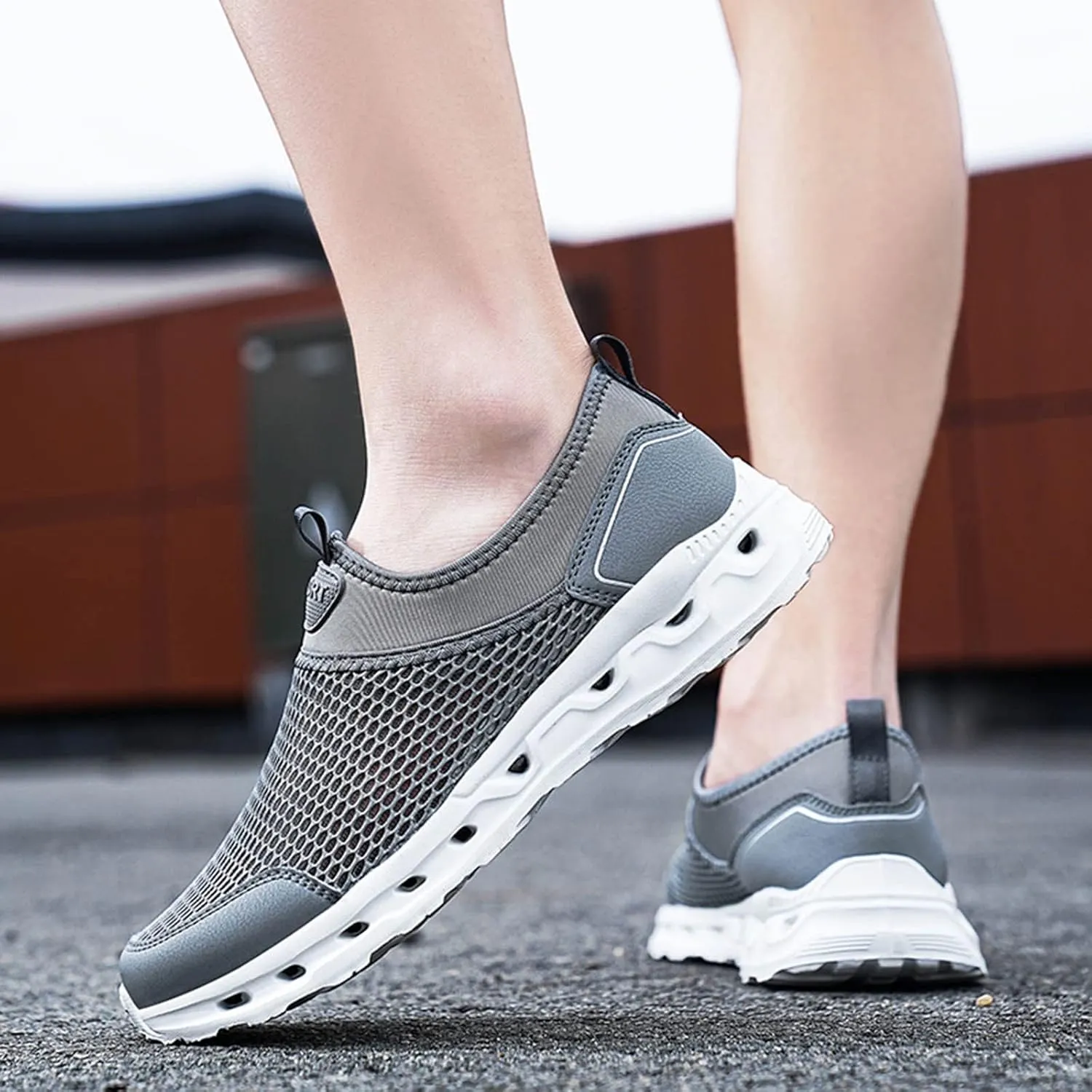 Couple Sports Shoes Spring and Summer New Pattern Fashion Simple Mesh Breathable Men's Leather Sneaker