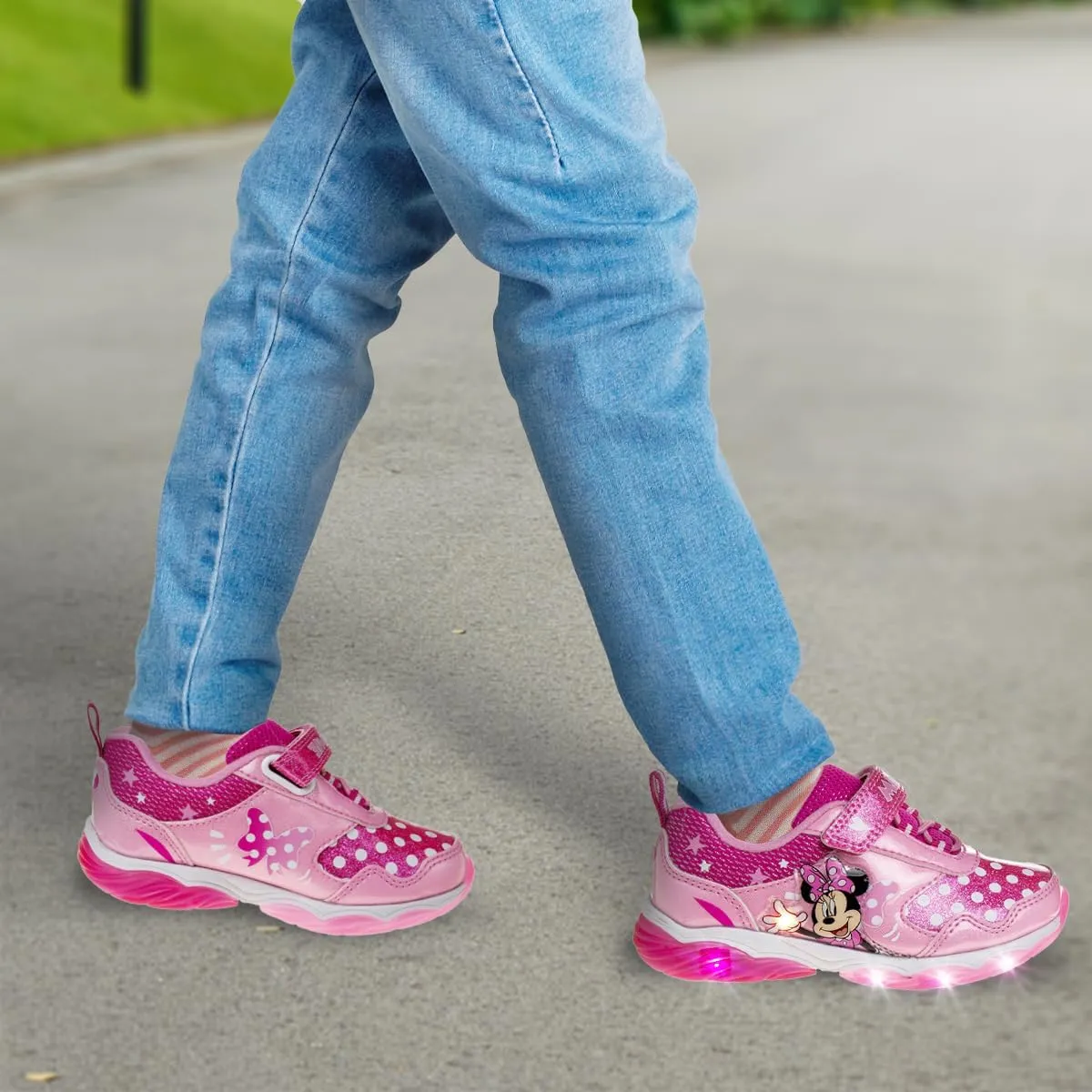 Disney Girls Minnie Mouse Light Up Laceless Running Shoes (Toddler/Little Girl)