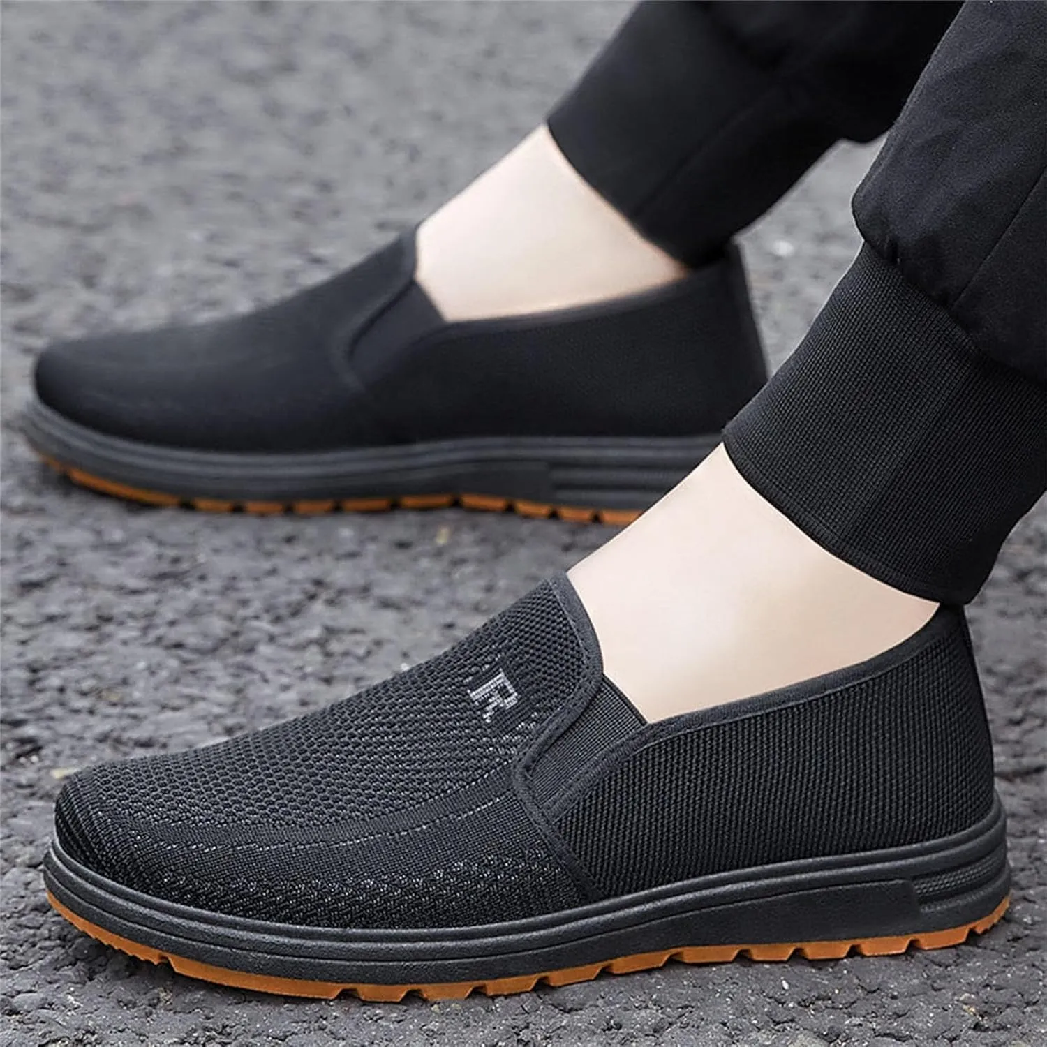 Fashion Spring and Summer Men Casual Shoes Flat Soft Bottom Mesh Breathable Slip On Comfortable Solid Forum Shoes