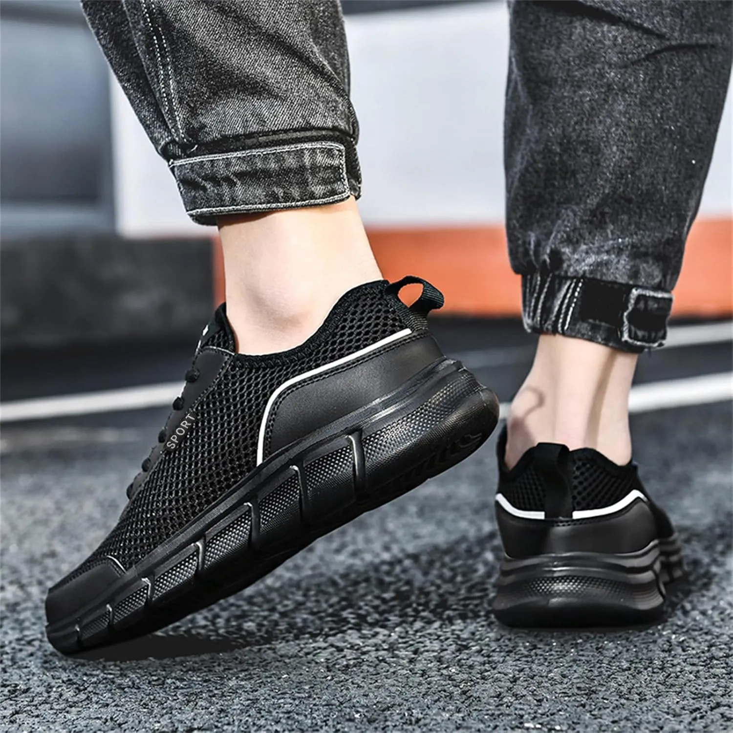 Fashion Spring and Summer Men Sports Shoes Flat Lightweight Mesh Breathable Lace Up Solid Color Casual Sneaker Men