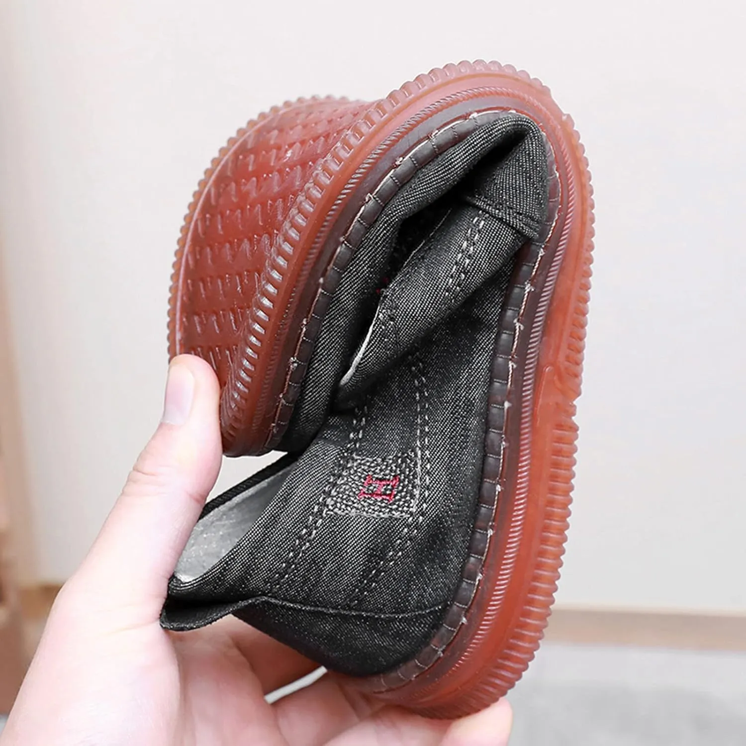 Fashion Spring Summer Men Casual Shoes Flat Bottom Thick Sole Non Slip Solid Canvas Upper Slip On Comfortable Cool Shoes