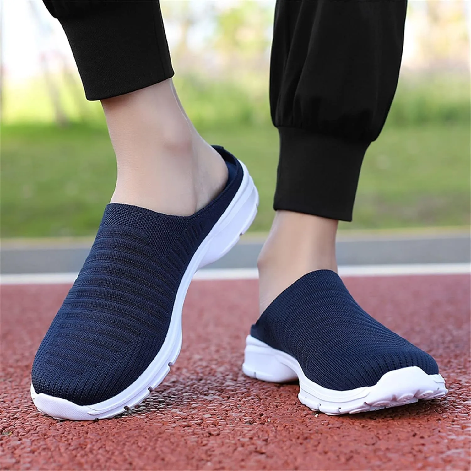 Fashion Summer Men Slippers Mesh Breathable Lightweight Slip On Flat Casual Half Slippers Mens