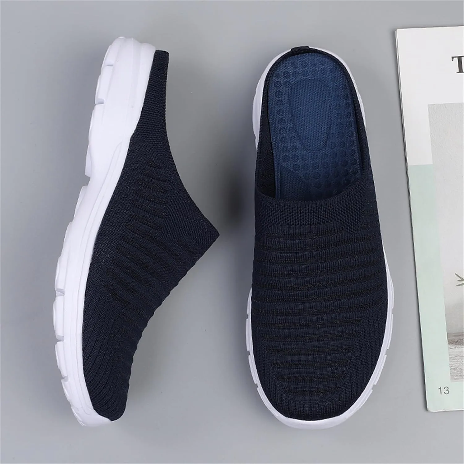 Fashion Summer Men Slippers Mesh Breathable Lightweight Slip On Flat Casual Half Slippers Mens