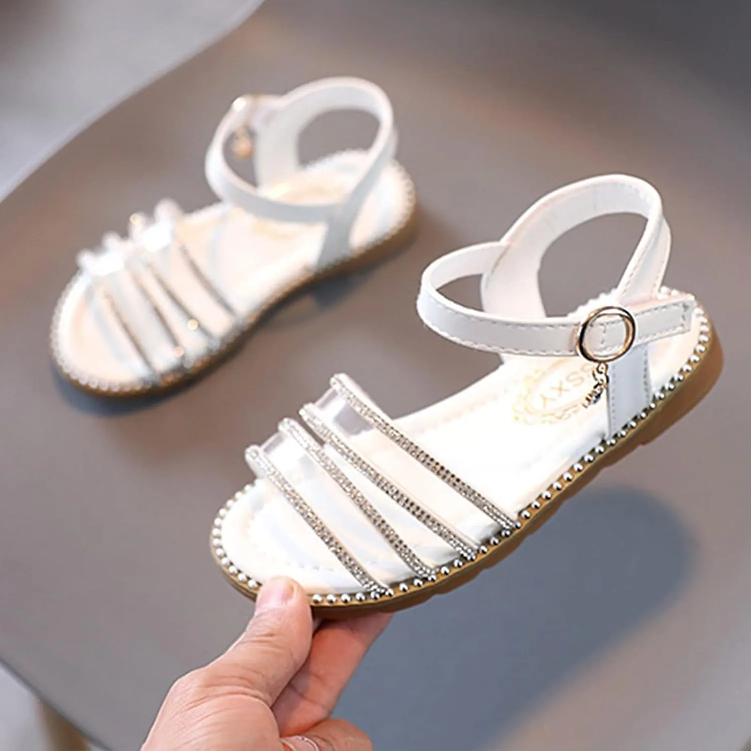 Girls' Sandals Fashion Spring Summer Children Sandals Girls Flat Open Toe Buckle Light and Comfortable Solid Color (White, 2.5 Big Kids)
