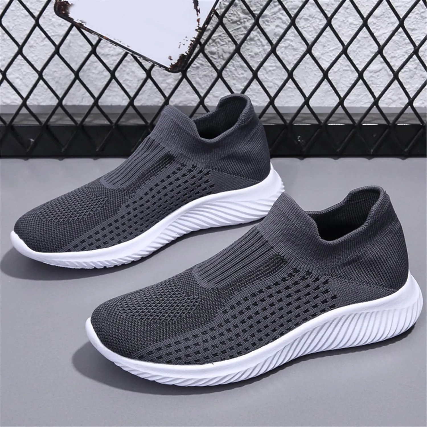 Men Solid Color Mesh Casual Shoes Comfortable Breathable Soft Sole Sneaker Insoles Men Odor