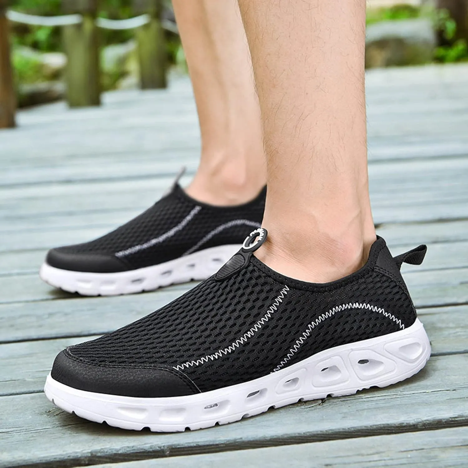 Men Sports Shoes Spring and Summer Fashionable New Pattern Mesh Breathable Comfortable Non Slip Soft Sole Sneaker