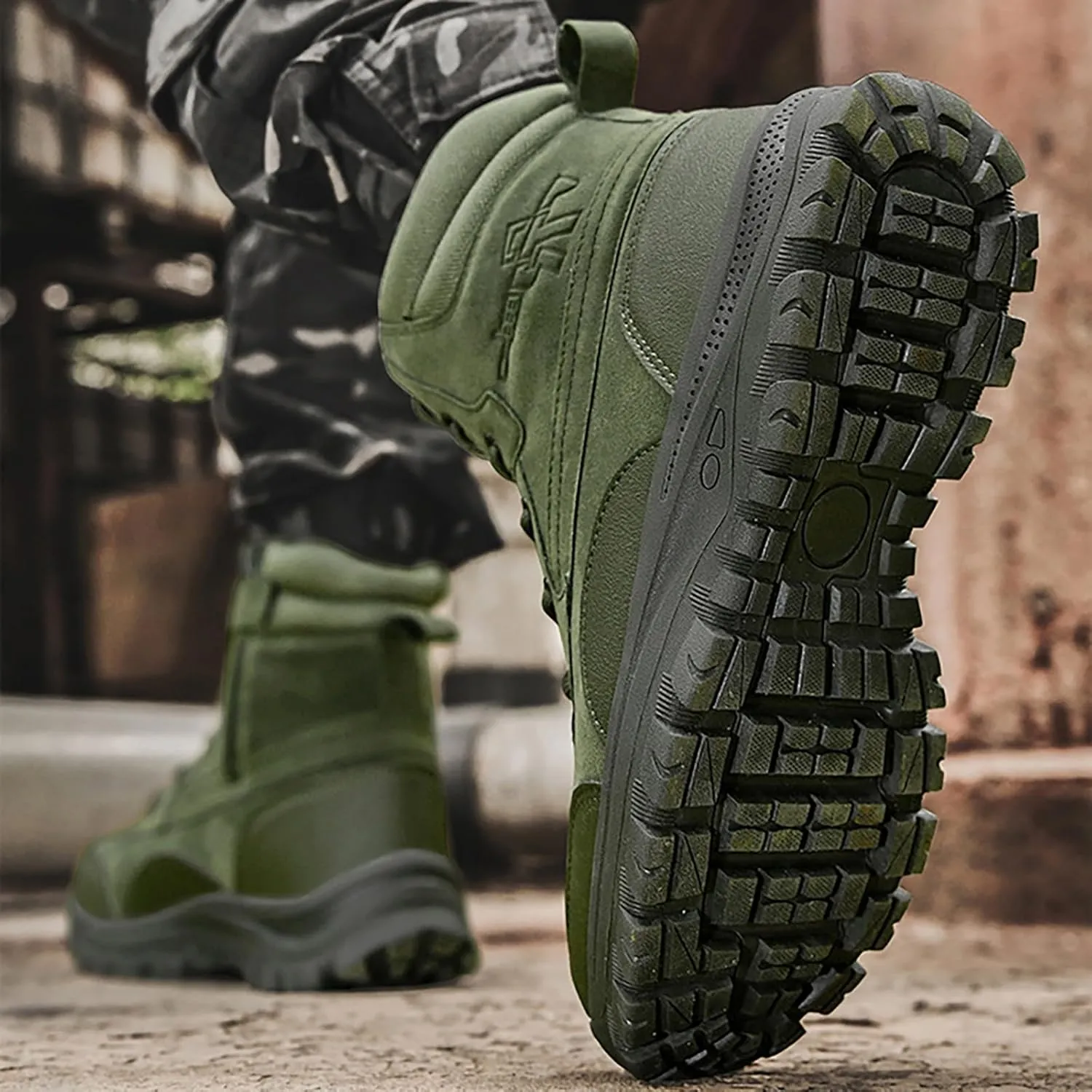 Mens Military Tactical Boots Combat Boots Breathable Police Patrol Boots Lightweight Army Boots Waterproof Hiking Boots
