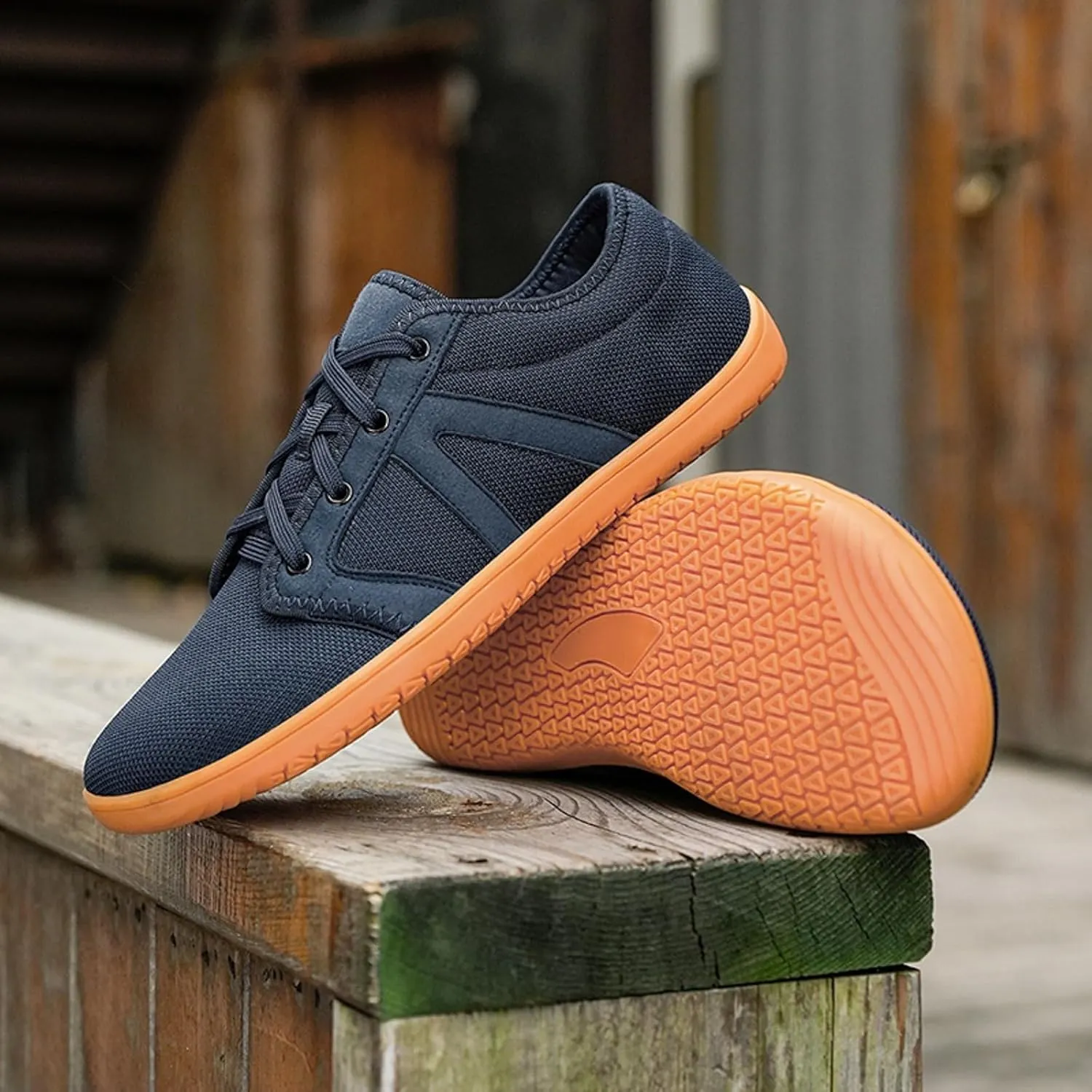 Men's Stylish Lightweight Sneakers Comfortable Breathable Lightweight Tennis Shoe Soft Flat Soled Elderly Shoes