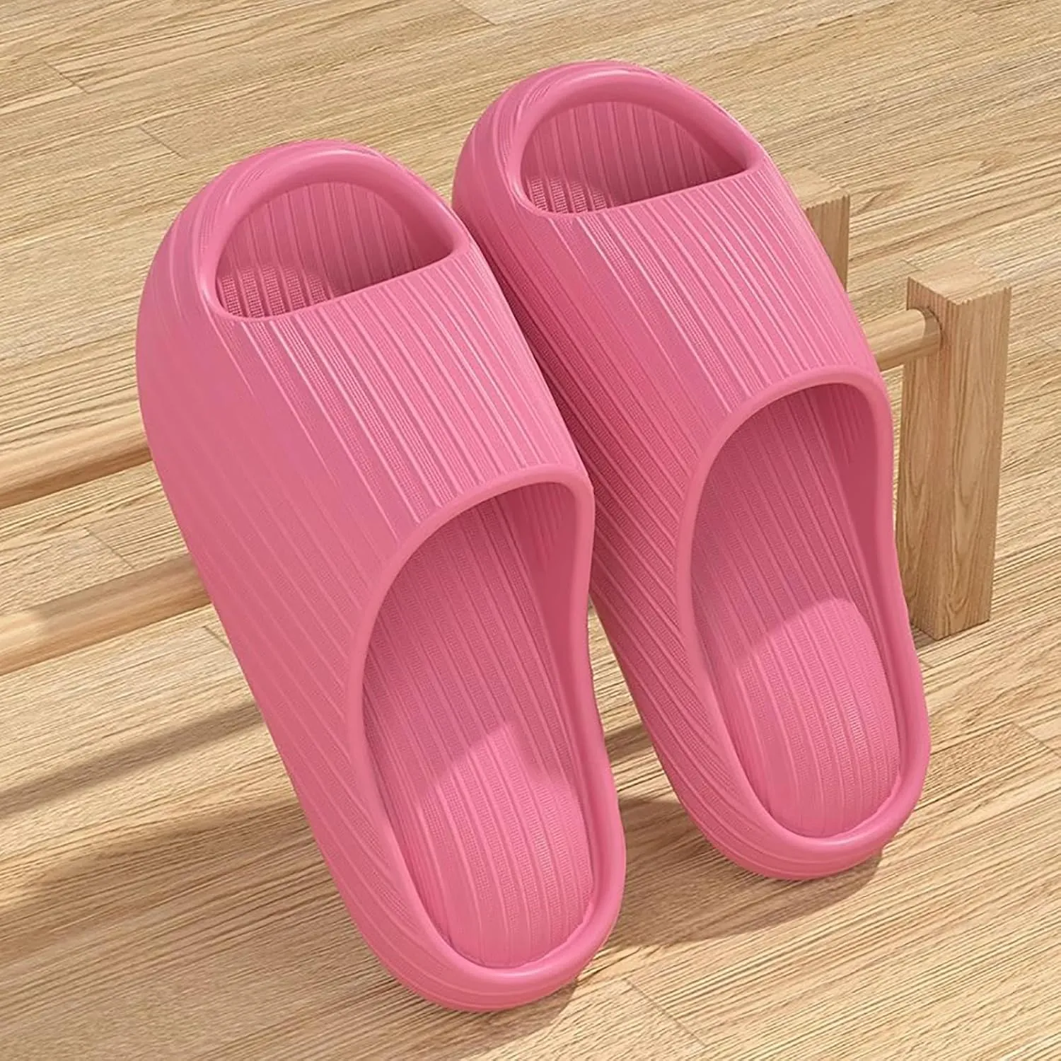 Shower Slides for Women Shower Shoes with Drainage Holes Comfortable Slides Sandals Women's Fashion Slippers