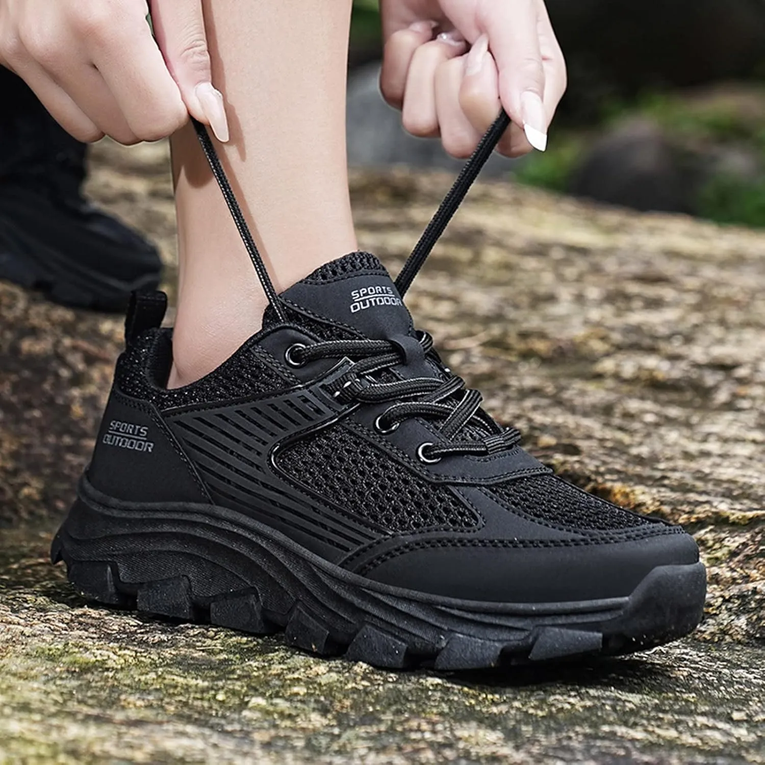 Women Sneakers Fashionable and Simple Solid Color New Summer Non Slip Mesh Breathable and Women Lightweight Shoe
