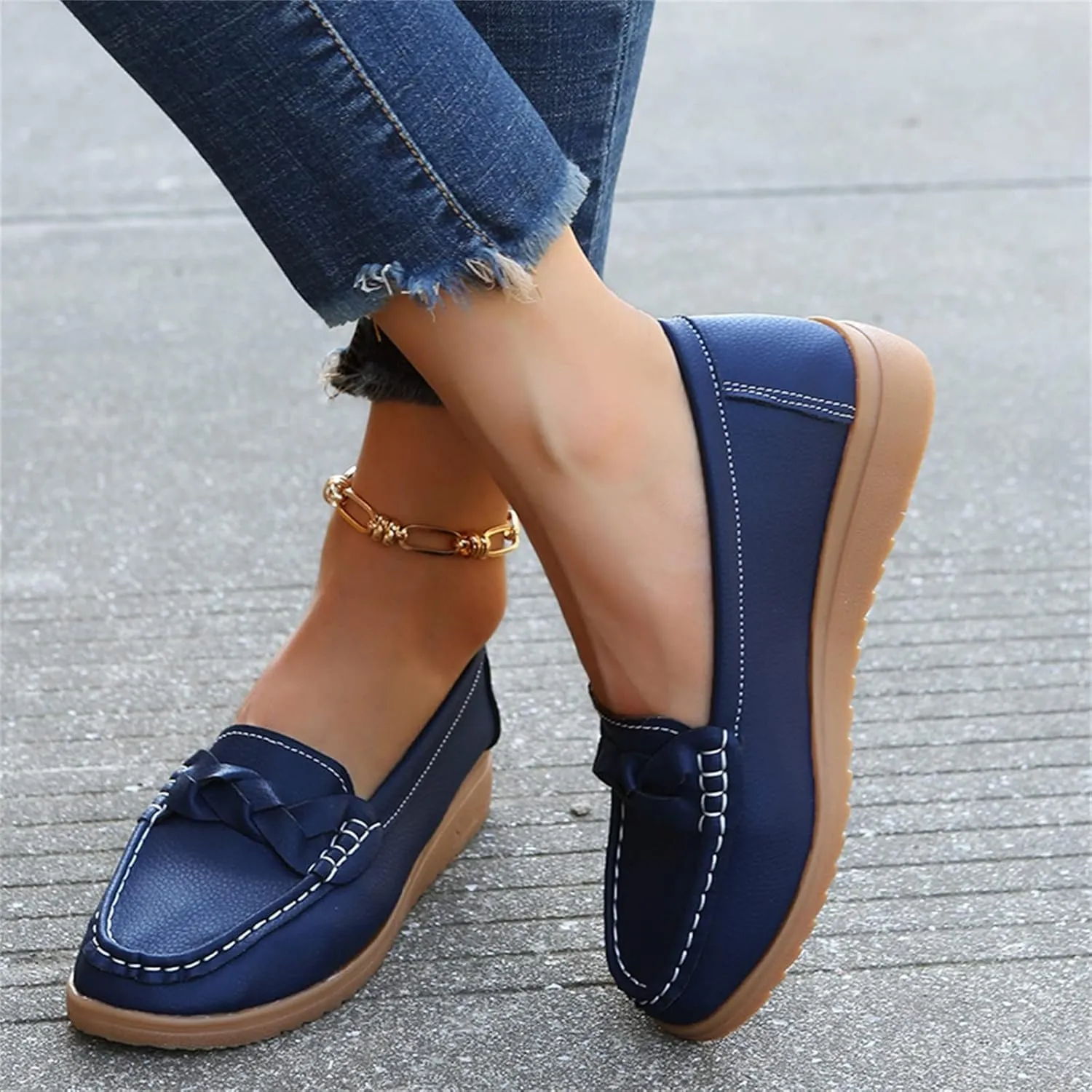 Women's Leather Flats Shoes Slip-Ons Casual Walking Loafers Breathable Driving Flats Shoes Orthopedic Loafers