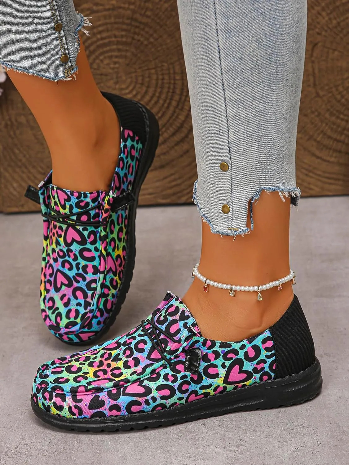 Women's Leopard Print Casual Shoes with Pink Heart Details – Sweet Bow Accent Flat Sneakers – Bold & Playful Slip-Ons (Sizes 6-11)
