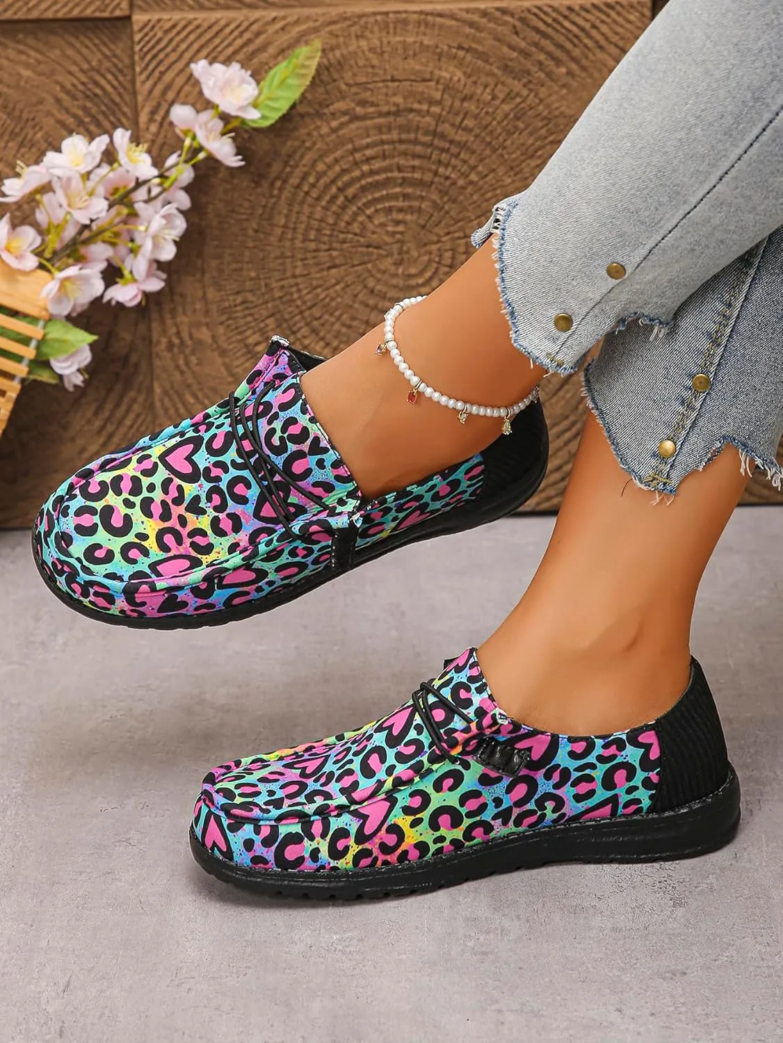 Women's Leopard Print Casual Shoes with Pink Heart Details – Sweet Bow Accent Flat Sneakers – Bold & Playful Slip-Ons (Sizes 6-11)