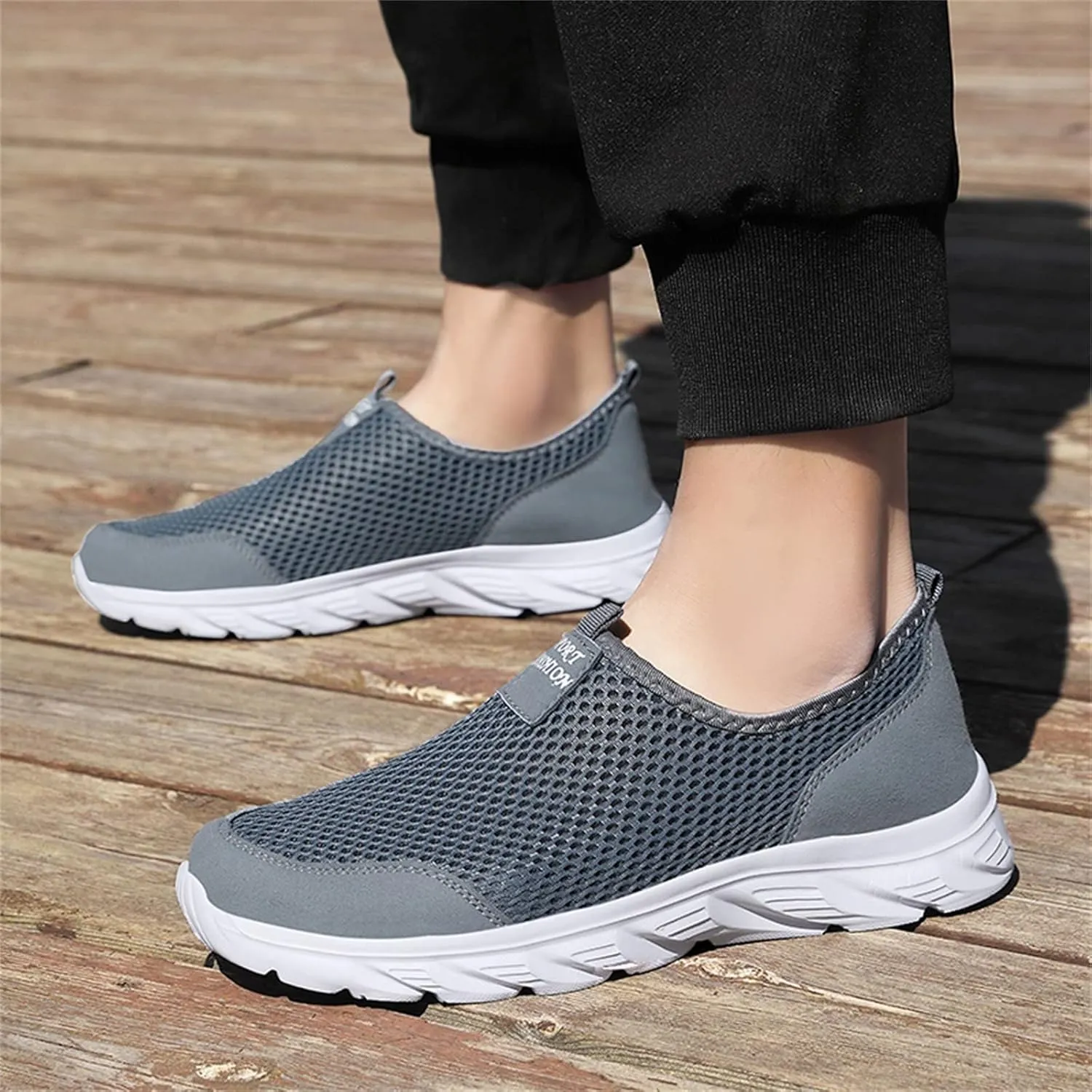 Women's Slip on Shoes Canvas Sneakers Loafers Non Slip Running Shoes for Men Wide Feet Casual Slip On Shoes Brown Sneakers Steel Toe Tennis Shoe Cross Trainer Shoe