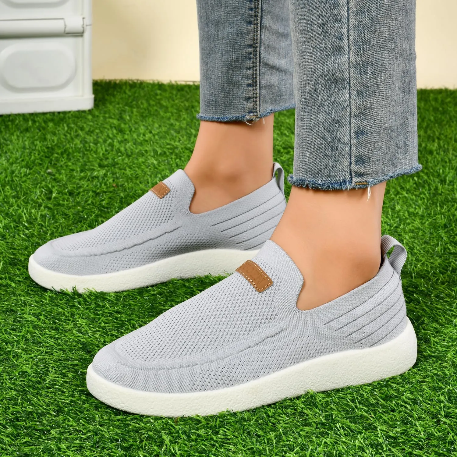 Women's Slip Ons Lightweight Comfortable Loafers for Women Casual Deck Shoes Breathable Outdoor Walking Shoes